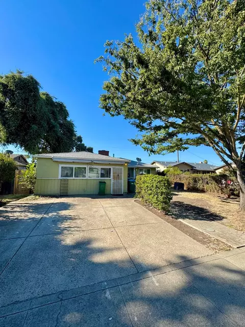 711 E Longview Ave, Stockton, CA 95207