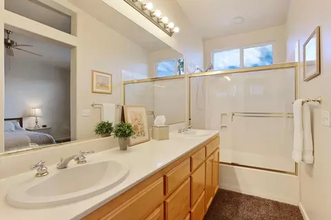 Bath - 1802 Matterhorn St, Manteca, CA 95337 photo 1 of 3