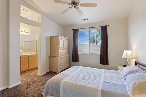 Bedroom - 1802 Matterhorn St, Manteca, CA 95337 photo 3 of 5