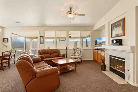 Living - 1802 Matterhorn St, Manteca, CA 95337 photo 1 of 3