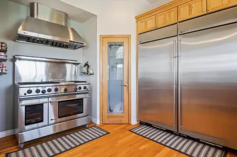 Kitchen - 19997 E Liberty Rd, Clements, CA 95227 photo 3 of 5