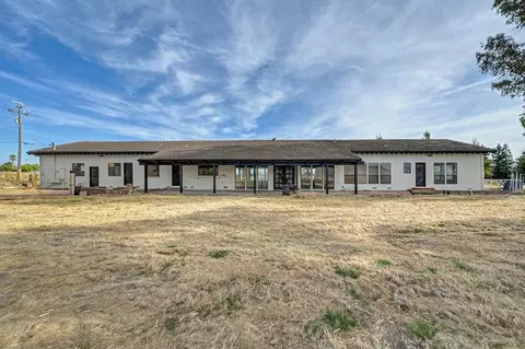 19997 E Liberty Rd, Clements, CA 95227