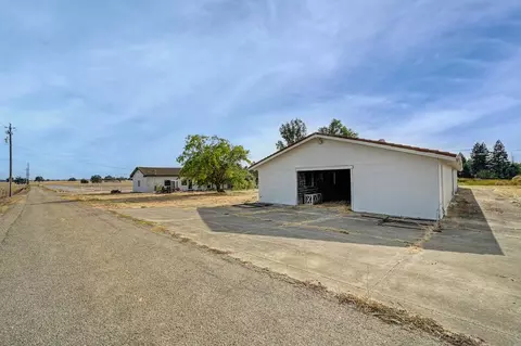 Exterior - 19997 E Liberty Rd, Clements, CA 95227 photo 30 of 31