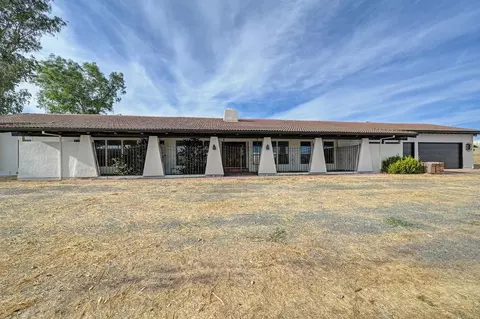 Exterior - 19997 E Liberty Rd, Clements, CA 95227 photo 7 of 31