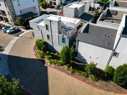 166 Log Pond Ln, Sacramento, CA 95818