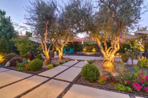 Exterior - 910 Fallen Timber Ct, Rocklin, CA 95765 photo 14 of 21