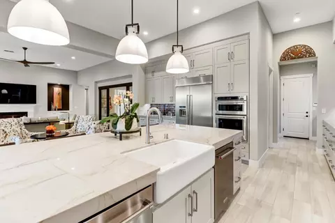 Kitchen - 910 Fallen Timber Ct, Rocklin, CA 95765 photo 3 of 6