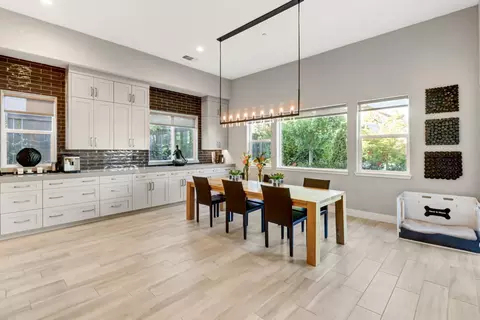 Dining - 910 Fallen Timber Ct, Rocklin, CA 95765 photo 3 of 3