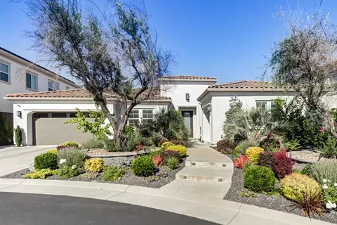 Exterior - 910 Fallen Timber Ct, Rocklin, CA 95765 photo 4 of 21