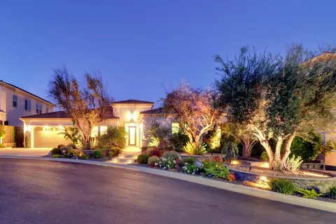 Exterior - 910 Fallen Timber Ct, Rocklin, CA 95765 photo 2 of 21