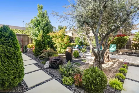 Exterior - 910 Fallen Timber Ct, Rocklin, CA 95765 photo 9 of 21