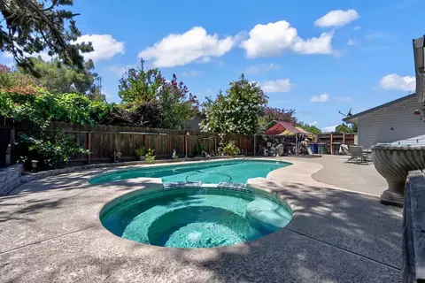 Exterior - 3828 Moorea Dr, Modesto, CA 95356 photo 5 of 11