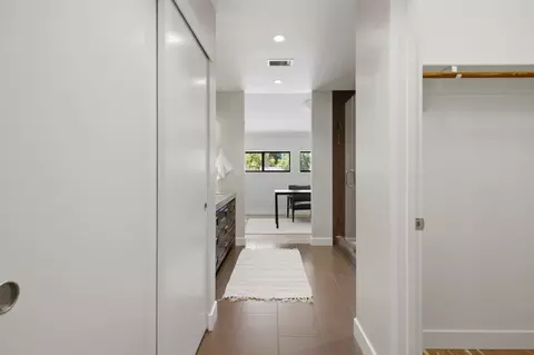 Entry Way - 901 Pamplona Ave, Davis, CA 95616 photo 6 of 6