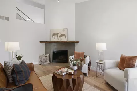 Living - 901 Pamplona Ave, Davis, CA 95616 photo 2 of 4