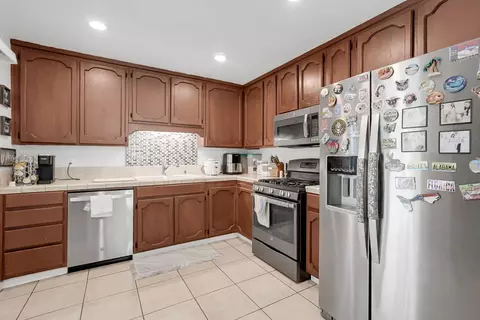 Kitchen - 624 El Capitan Ave, Manteca, CA 95337 photo 1 of 1