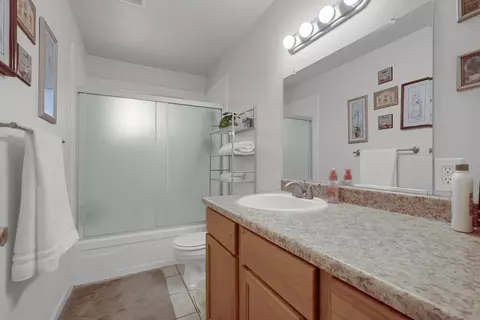 Bath - 624 El Capitan Ave, Manteca, CA 95337 photo 1 of 2