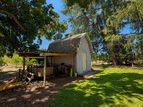 Exterior - 7824 Mchenry Ave, Modesto, CA 95356 photo 9 of 11