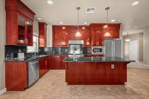 Kitchen - 7826 El Modena Ave, Elverta, CA 95626 photo 3 of 5