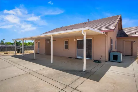 Exterior - 7826 El Modena Ave, Elverta, CA 95626 photo 6 of 12