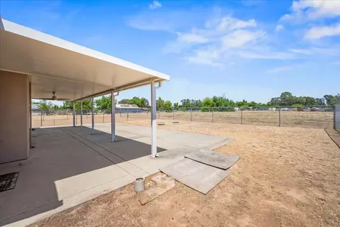 Exterior - 7826 El Modena Ave, Elverta, CA 95626 photo 5 of 12