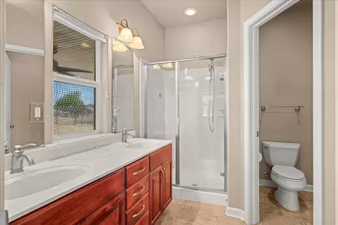 Bath - 7826 El Modena Ave, Elverta, CA 95626 photo 3 of 5