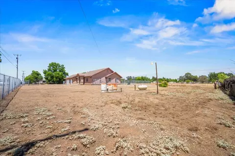 Exterior - 7826 El Modena Ave, Elverta, CA 95626 photo 12 of 12