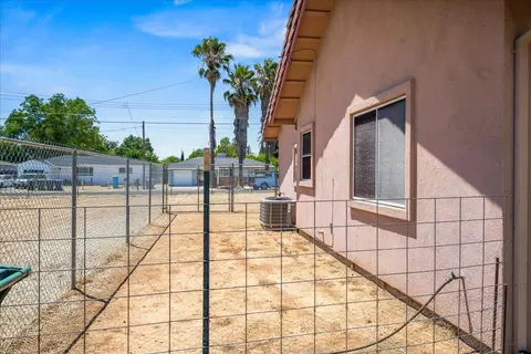 Exterior - 7826 El Modena Ave, Elverta, CA 95626 photo 11 of 12