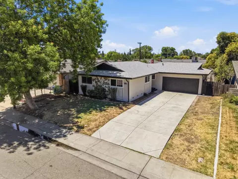 8433 Skye Dr, Stockton, CA 95210