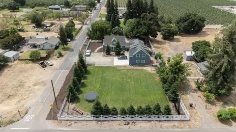 View/Area - 18051 S Arboreal Way, Ripon, CA 95366 photo 4 of 5