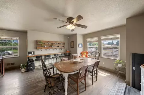 Dining - 18051 S Arboreal Way, Ripon, CA 95366 photo 1 of 4
