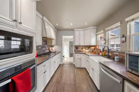 Kitchen - 18051 S Arboreal Way, Ripon, CA 95366 photo 1 of 2