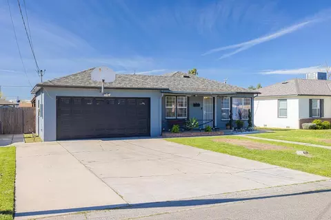 Exterior - 1030 Alpha Rd, Turlock, CA 95380 photo 1 of 5