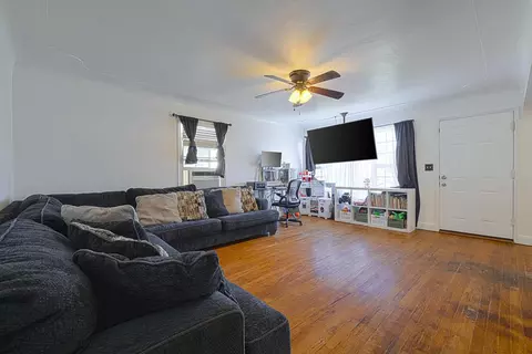 Living - 1030 Alpha Rd, Turlock, CA 95380 photo 1 of 2