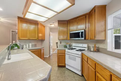 1536 Olympic Dr, Davis, CA 95616 photo 15