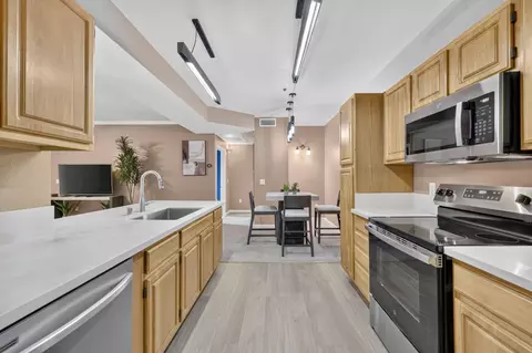 501 Gibson Dr #2424, Roseville, CA 95678