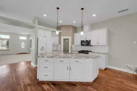 Kitchen - 1163 Bailey Dr, Ripon, CA 95366 photo 3 of 3