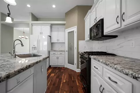 Kitchen - 1163 Bailey Dr, Ripon, CA 95366 photo 2 of 3