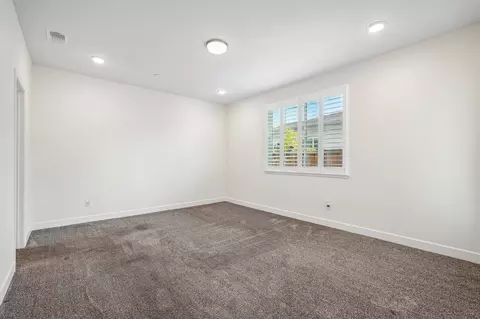 Bedroom - 991 Camborne Dr, Manteca, CA 95336 photo 1 of 6