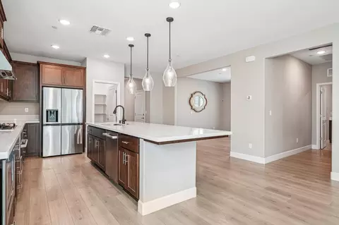 Entry Way - 991 Camborne Dr, Manteca, CA 95336 photo 1 of 3