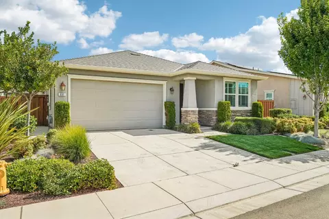 Exterior - 991 Camborne Dr, Manteca, CA 95336 photo 2 of 3