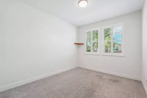 Bedroom - 991 Camborne Dr, Manteca, CA 95336 photo 4 of 6