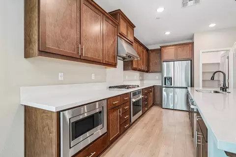 Kitchen - 991 Camborne Dr, Manteca, CA 95336 photo 2 of 2