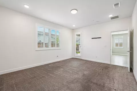 Bedroom - 991 Camborne Dr, Manteca, CA 95336 photo 2 of 6