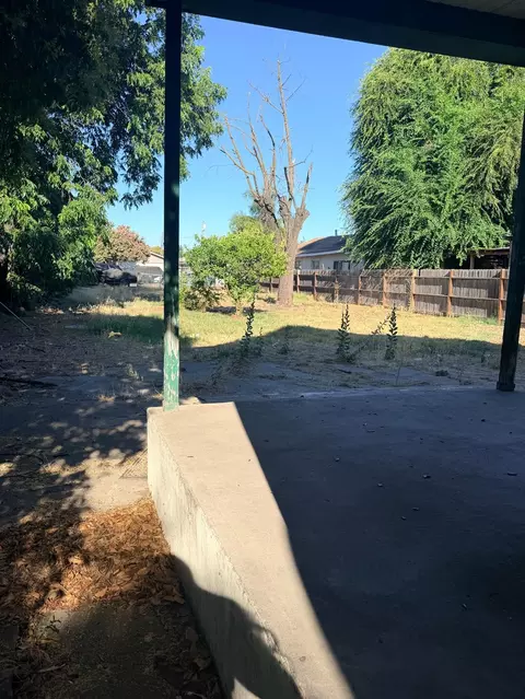 Exterior - 2604 N E, Stockton, CA 95205 photo 2 of 5