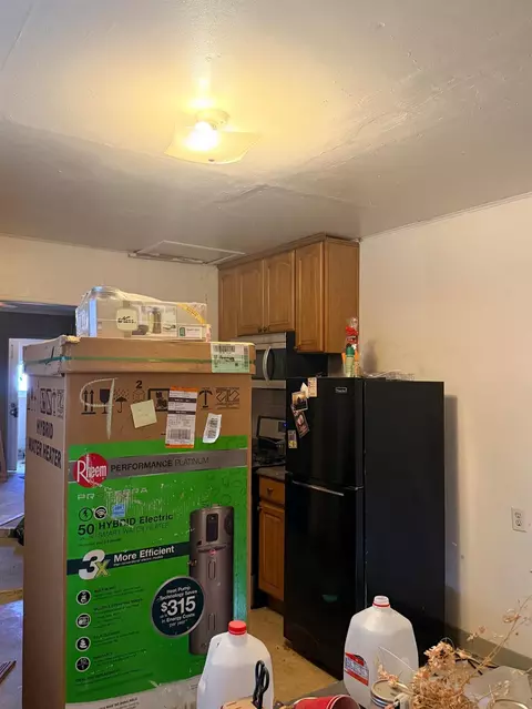 Kitchen - 2604 N E, Stockton, CA 95205 photo 4 of 4