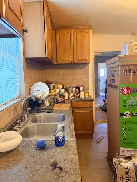 Kitchen - 2604 N E, Stockton, CA 95205 photo 1 of 4