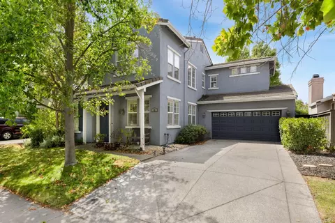 15 Port Henley Ct, Sacramento, CA 95835