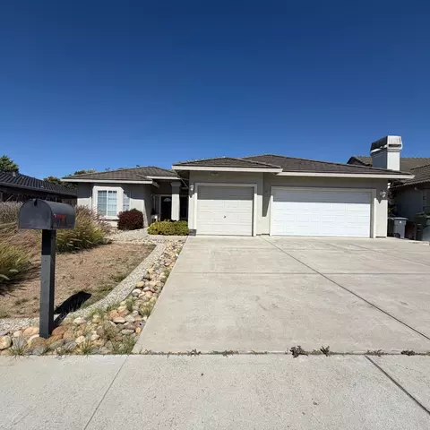 1201 Nez Perce, Hollister, CA 95023