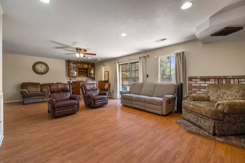 Living - 2004 Aloha Way, Modesto, CA 95350 photo 6 of 7