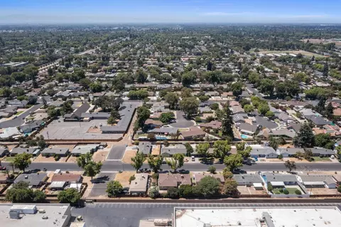 View/Area - 2004 Aloha Way, Modesto, CA 95350 photo 4 of 10
